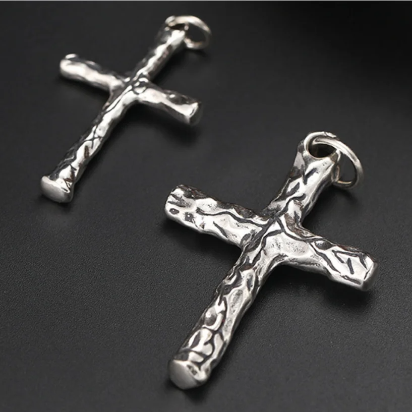 Pingente Cruz Martelada - Prata 925
