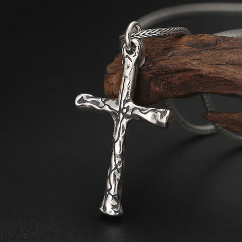 Pingente Cruz Martelada - Prata 925
