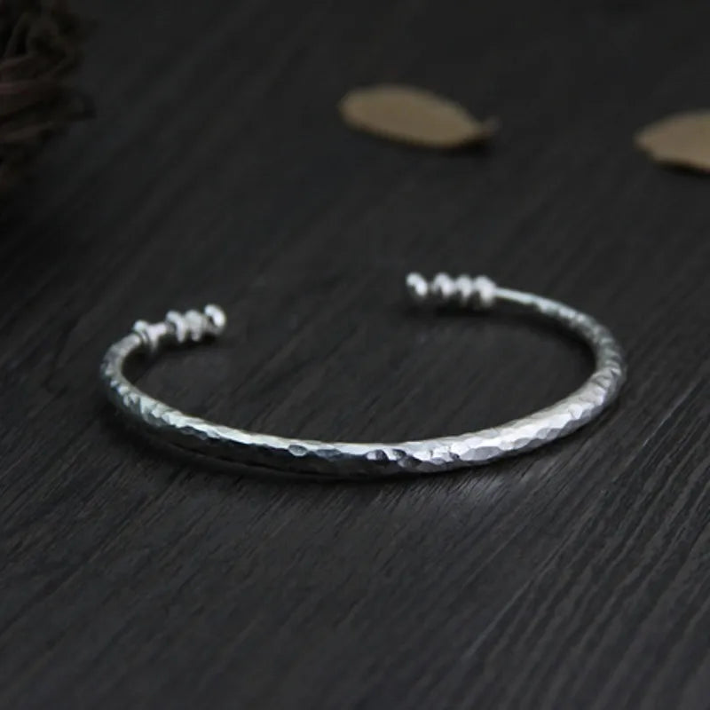 Bracelete Martelado Slim - Prata 925 4.3mm (Ajustável)