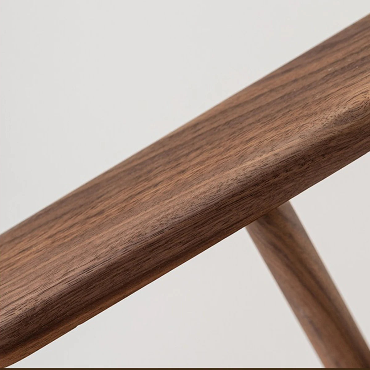 Suporte Premium para Relógios em Madeira Natural ChronoWood™ (2 Tamanhos)