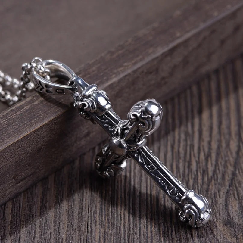 Pingente Cruz Esculpida - Prata 925