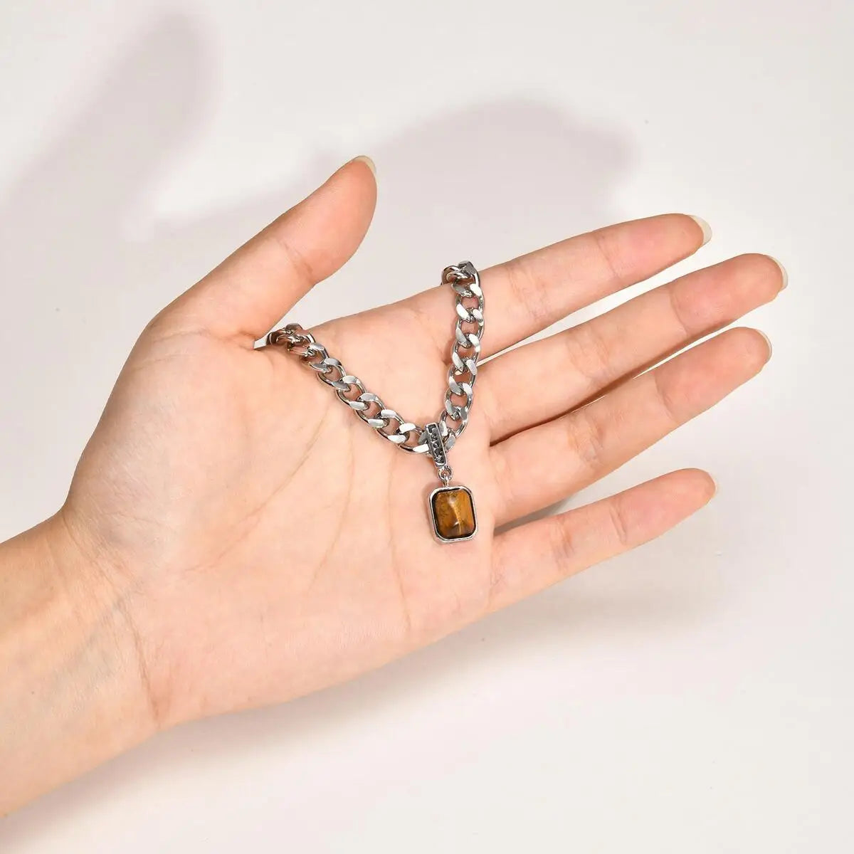 Colar Lucky - Pedra e Aço (Boa Sorte)