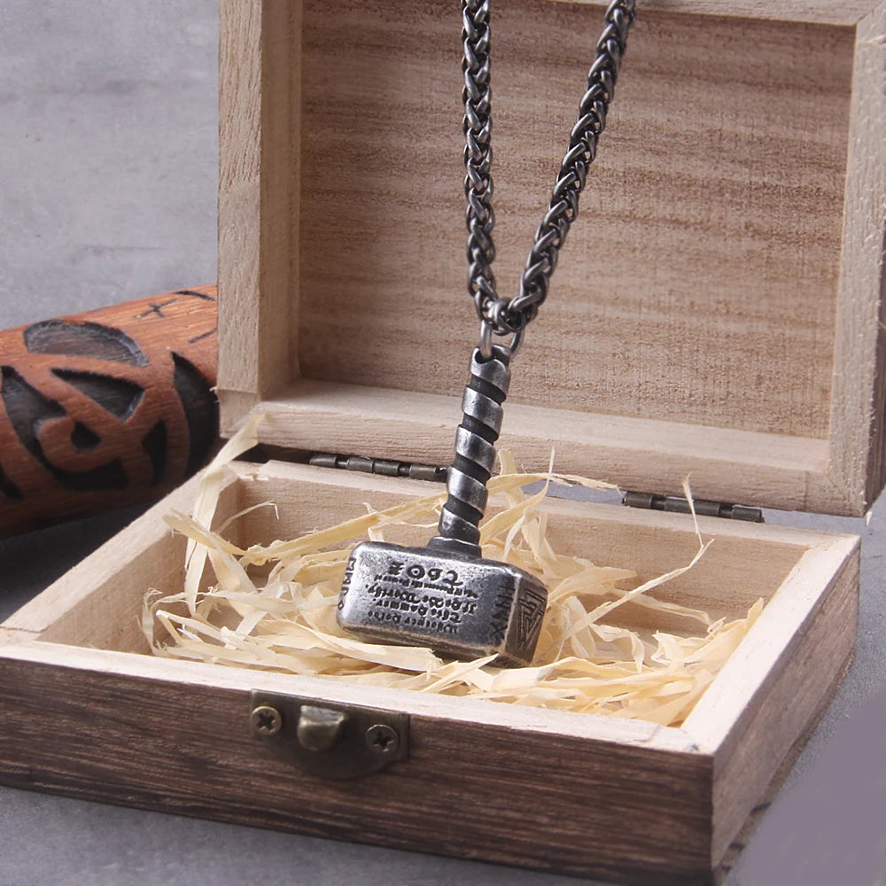 Colar Mjölnir Viking - Aço Inoxidável