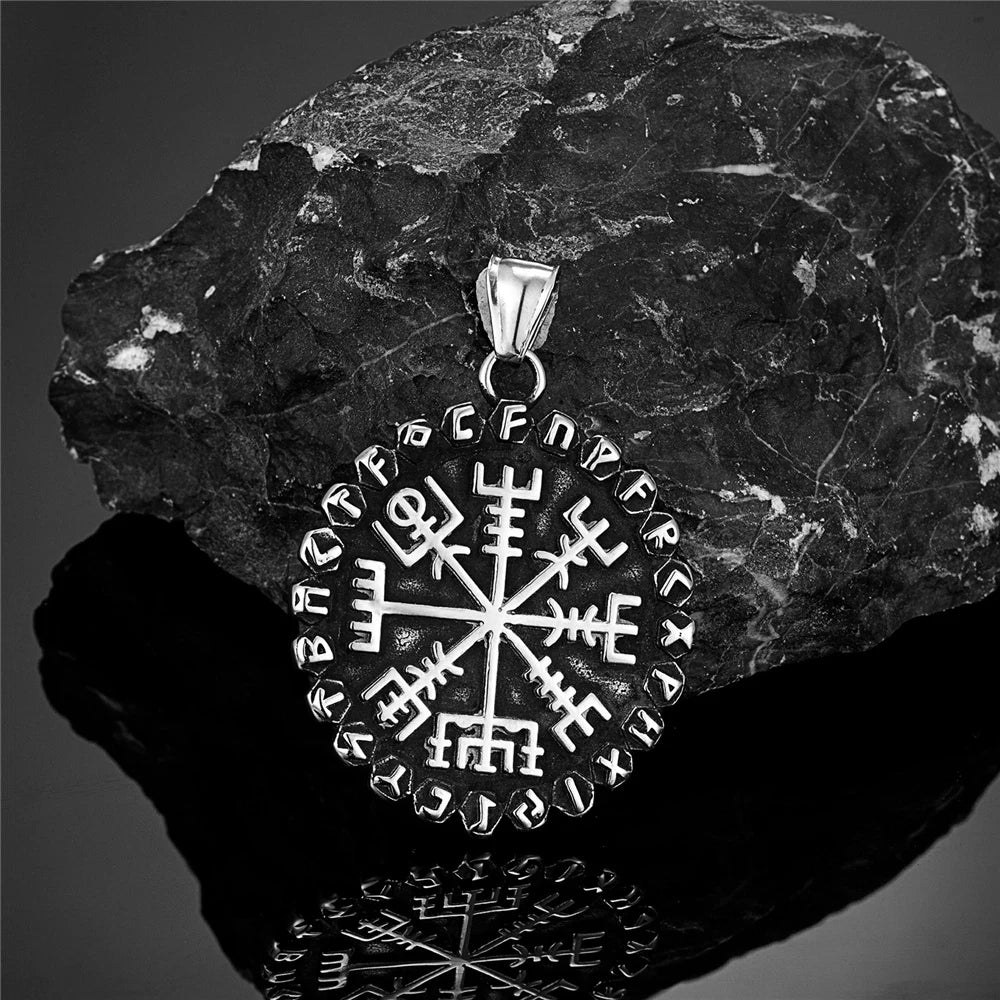 Colar Runas Nórdicas