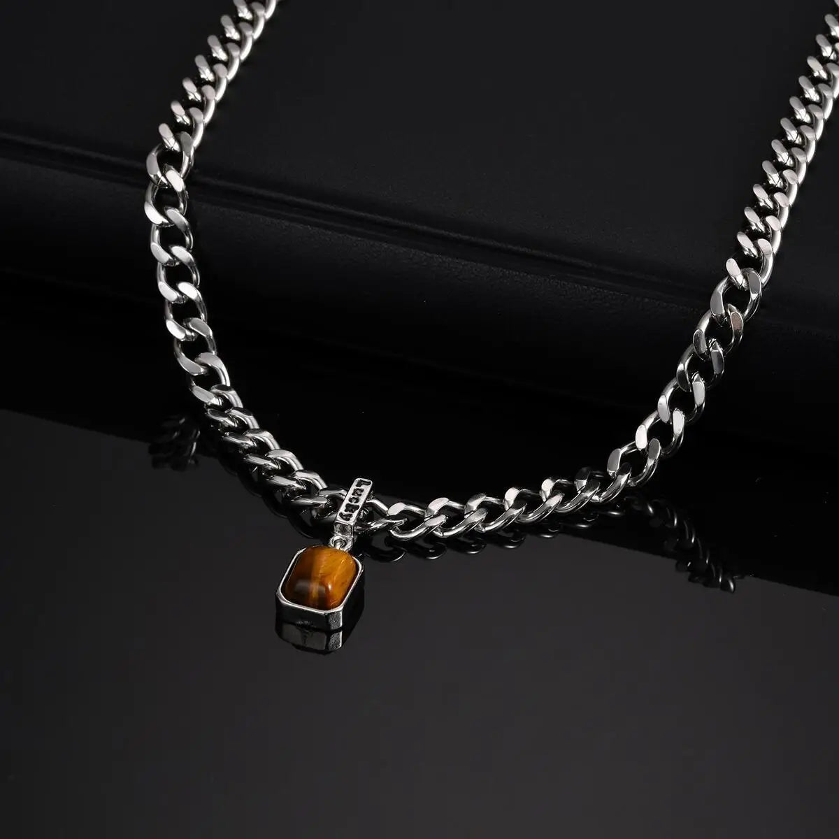 Colar Lucky - Pedra e Aço (Boa Sorte)