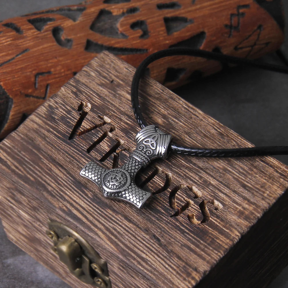 Colar Martelo de Thor